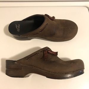 Dansko Suede Leather Slip On Clogs with Tassels 42